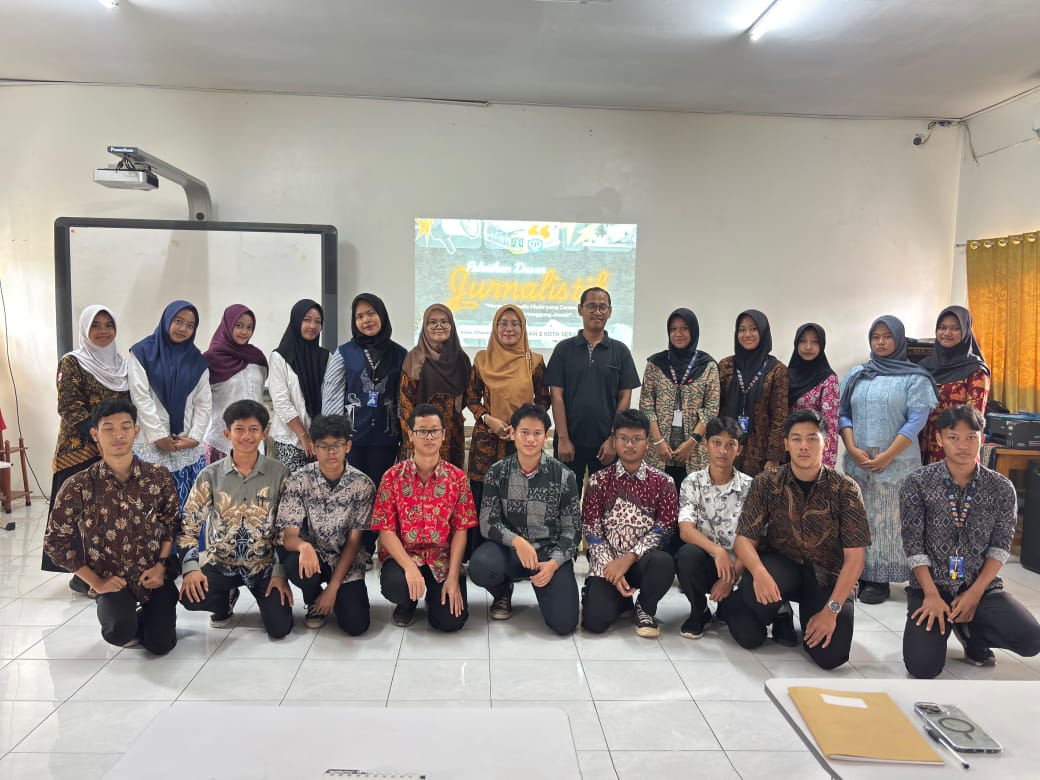 You are currently viewing Pelatihan Dasar Jurnalistik di SMAN 2 Kota Serang Cetak Generasi Jurnalis Muda yang Cerdas, Kritis, dan Berintegritas